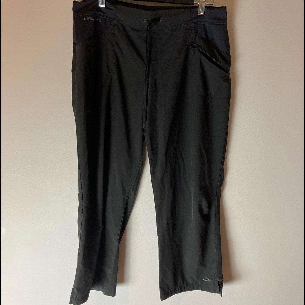 Brooks capris